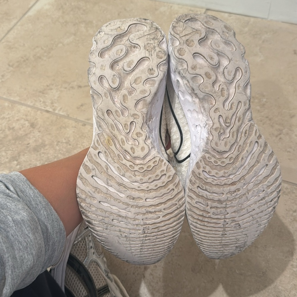 Nike running sneakers - Picture 7 of 7